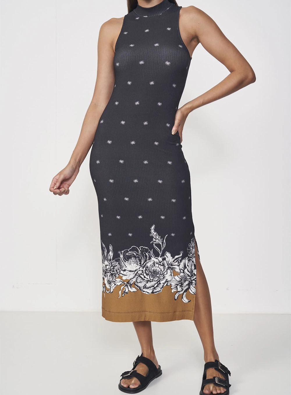 Vestido Canelado Estampado Midi Estampados