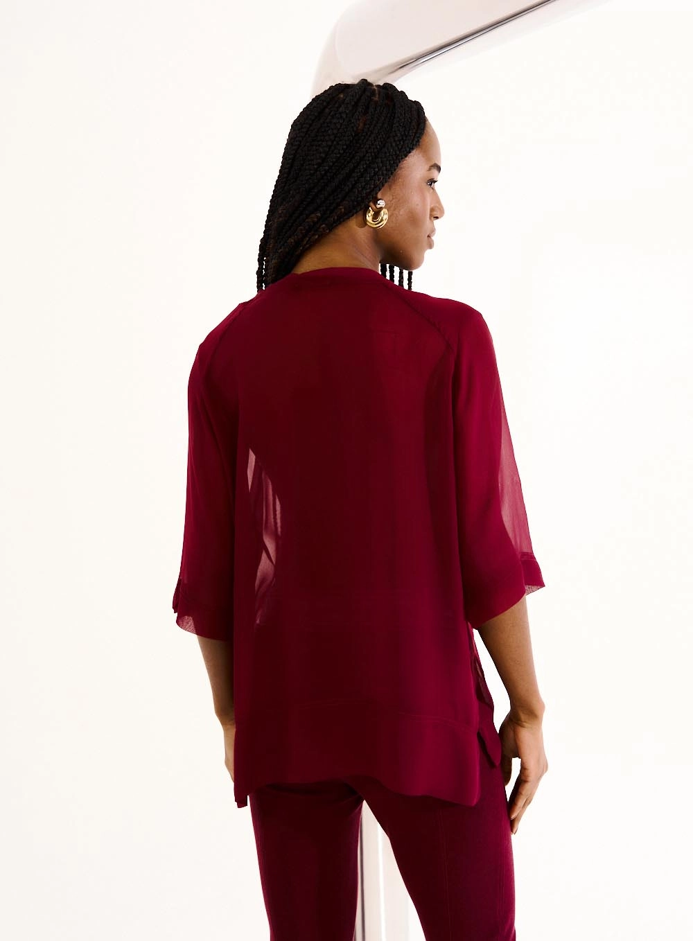Blusa Feminina Com Bordados Vazados Bordo 3
