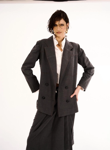 Blazer Feminino Listrado Alongado