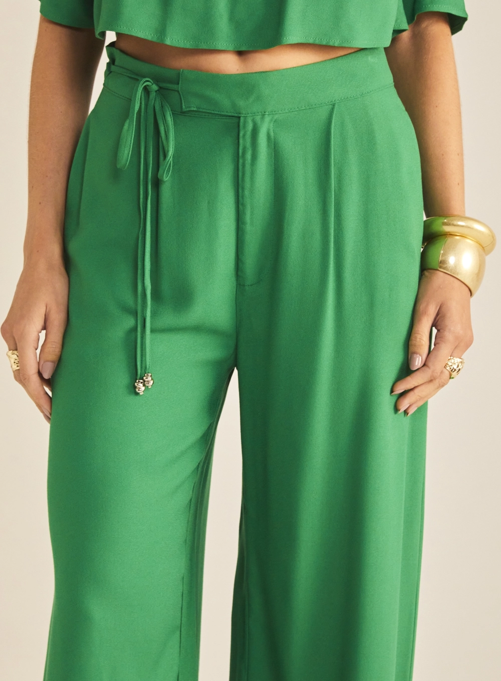 Calça Feminina Reta Alfaiataria Com Amarração Verde 3
