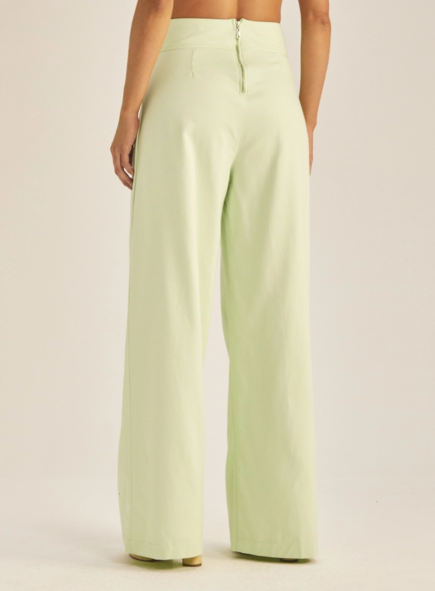Calça Feminina Pantalona Em Sarja Fluida Verde 4