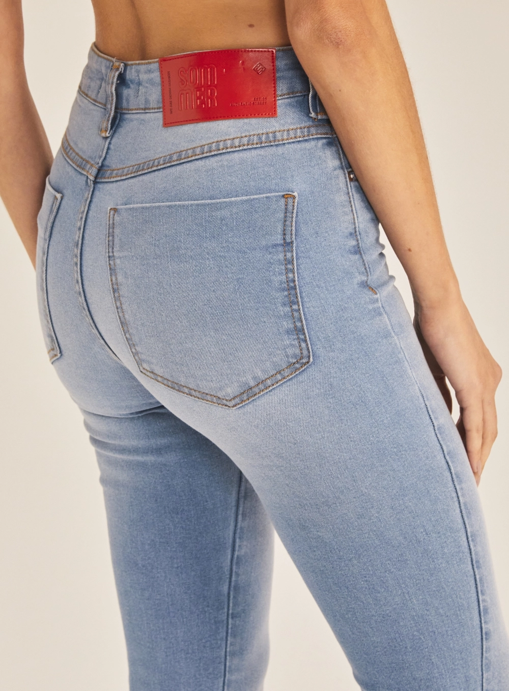 Calça Jeans Feminina Flare Cintura Alta Índigo 3