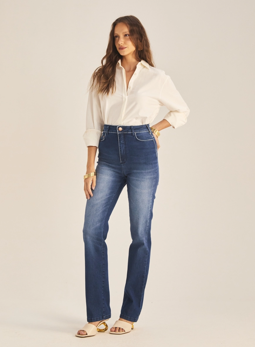 Calça Jeans Feminina Reta Pesponto Contrastante Índigo 1