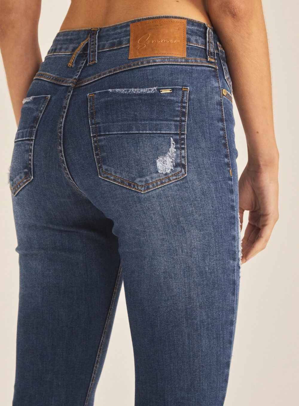 Calça Jeans Feminina Skinny Com Puídos Índigo 3