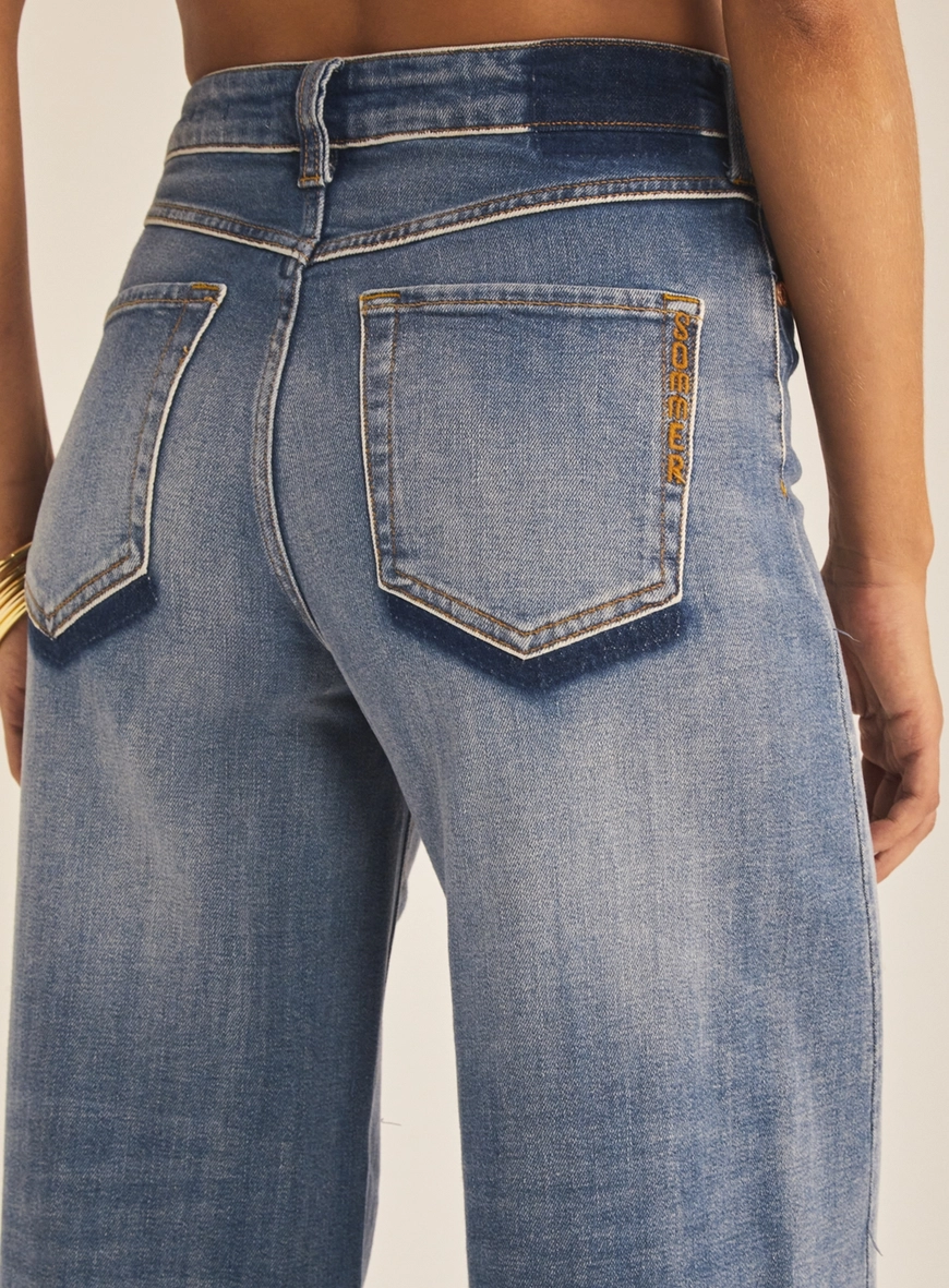 Calça Jeans Feminina Barra Larga Desfiada Índigo 3