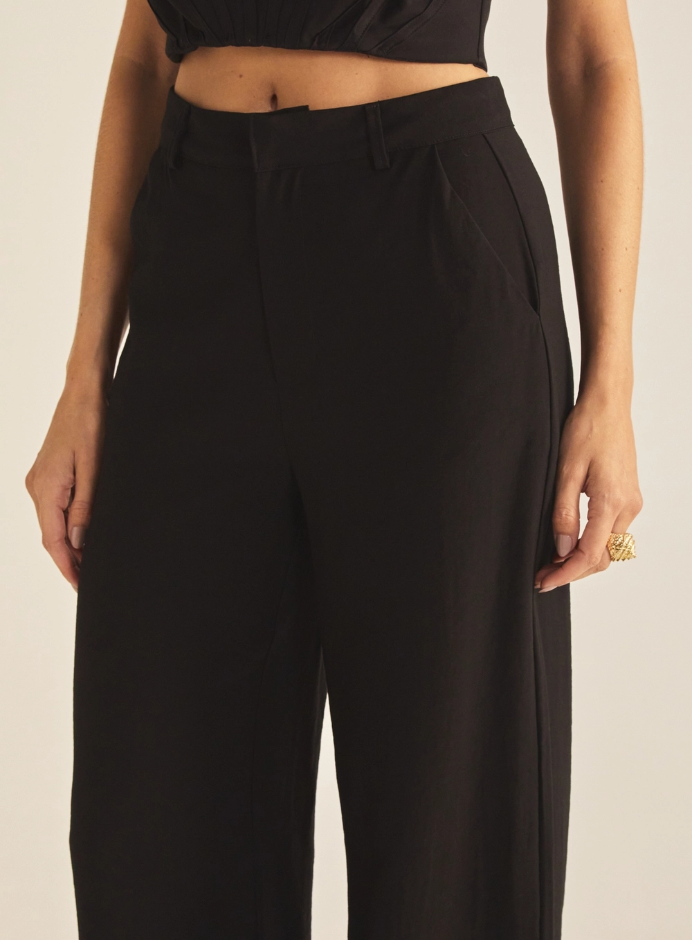 Calça Feminina Pantalona Alfaiataria Preto 3