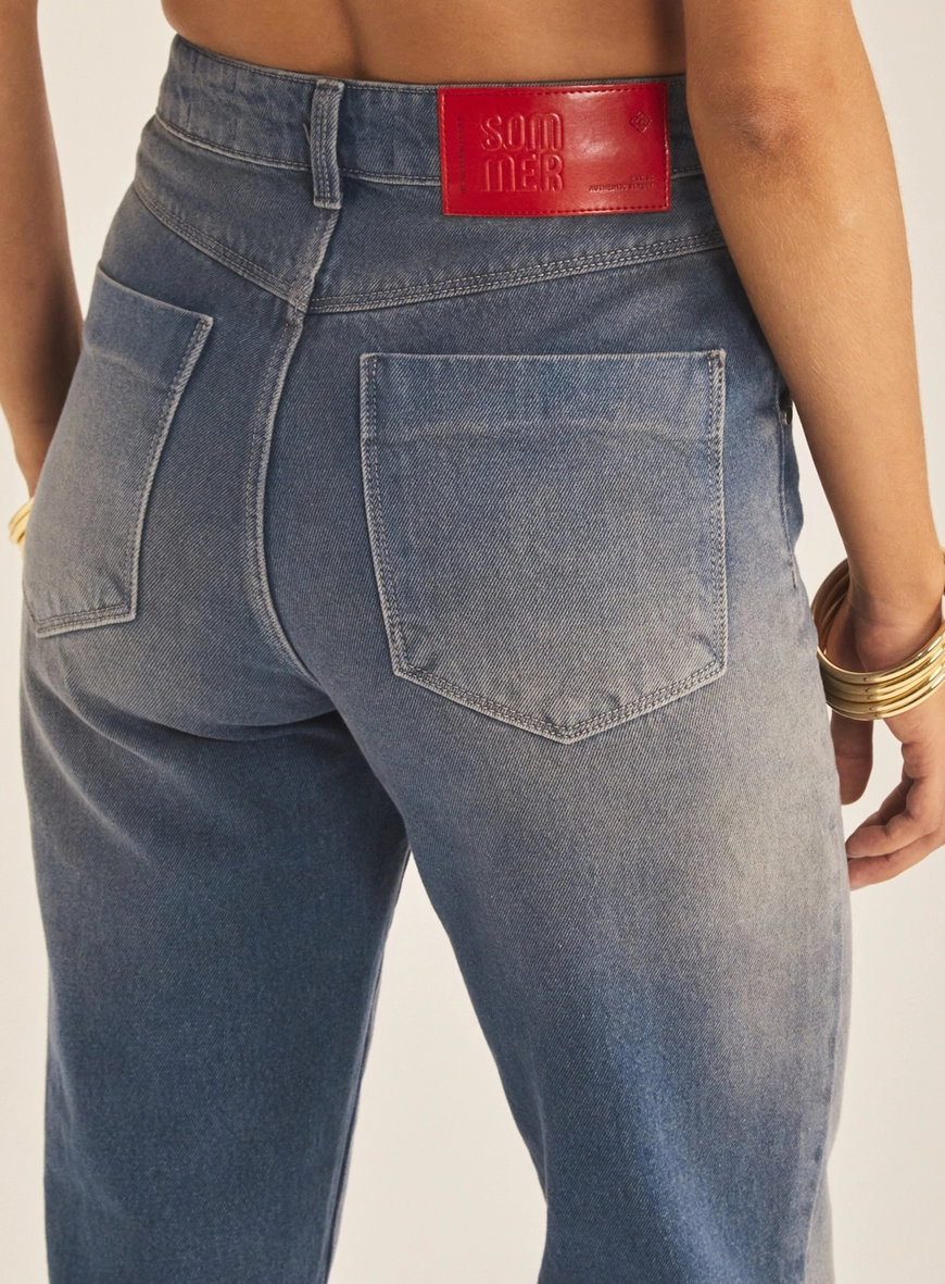Calça Jeans Feminina Reta Essencial Relax Índigo 3