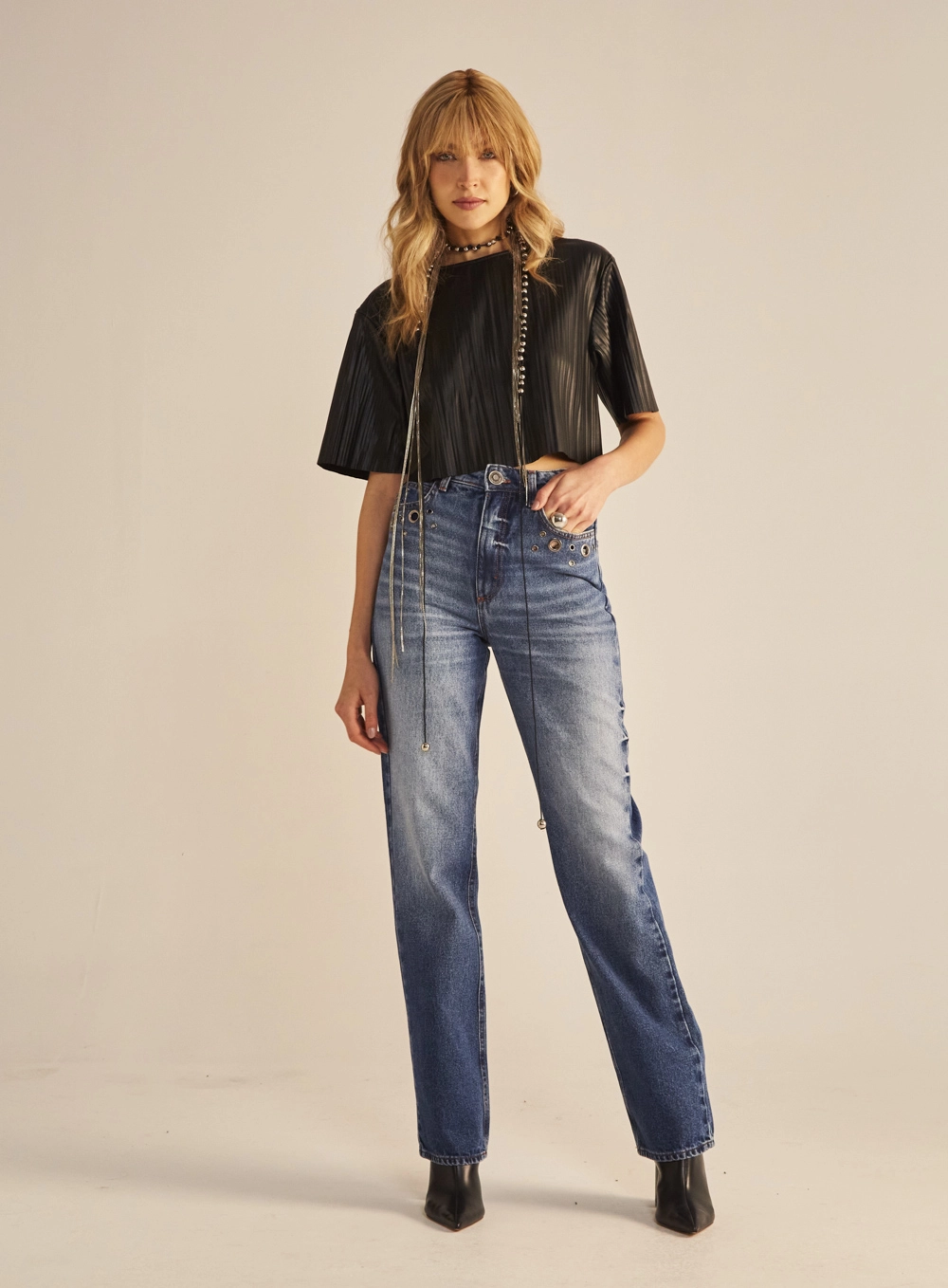 Calça Jeans Feminina Reta Slim Com Ilhós Índigo 1