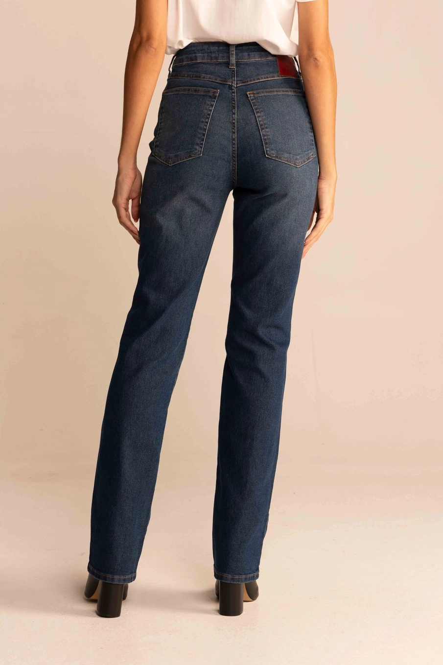 Calça Jeans Feminina Reta Slim Cintura Alta Índigo 4