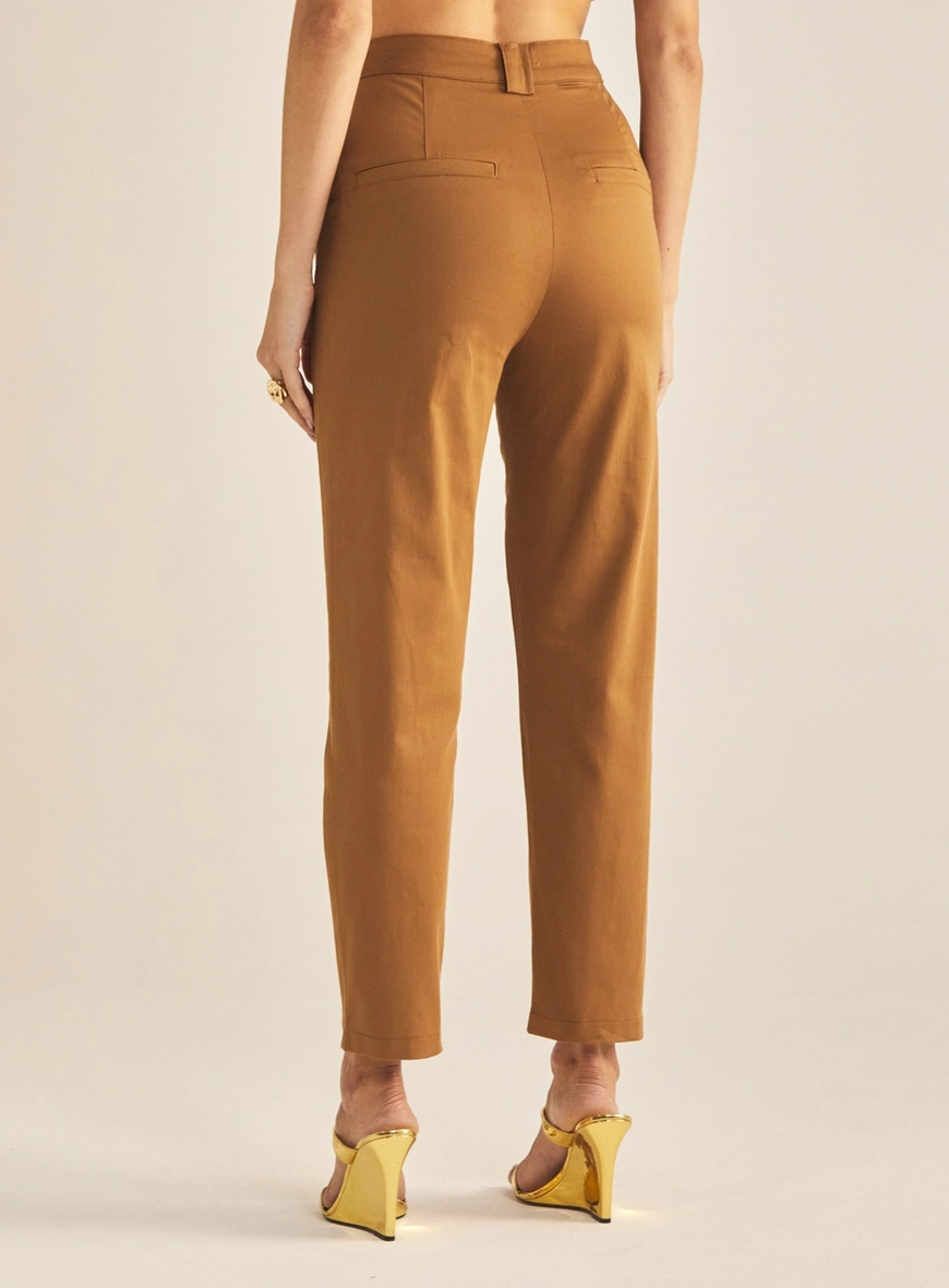 Calça Feminina New Flare Marrom Evermore 4