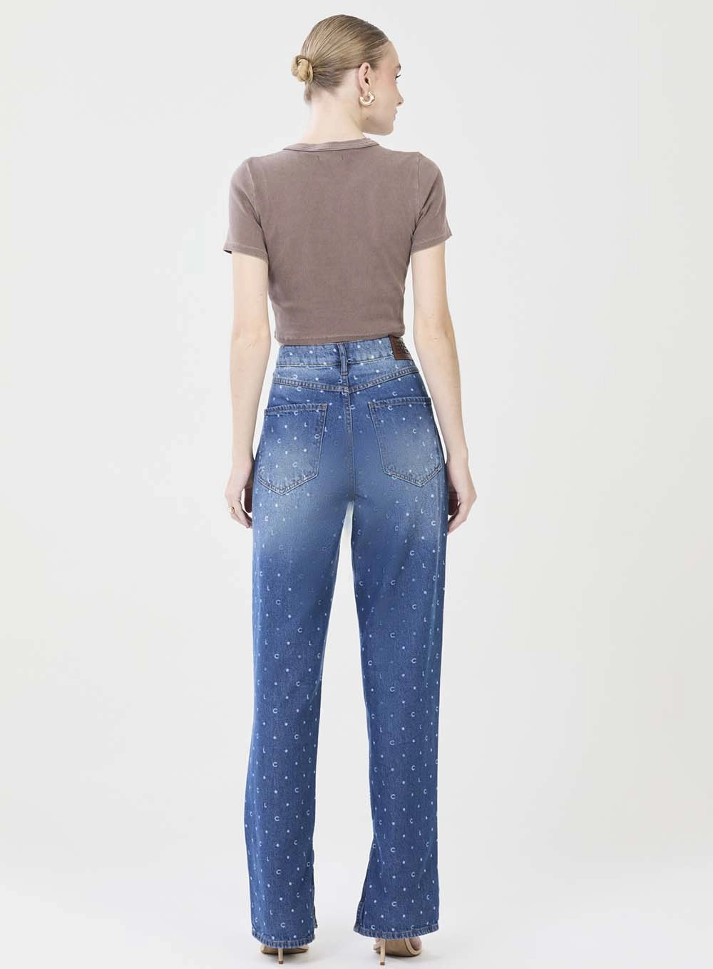 Calça Jeans Feminina Reta Estampada Com Fenda Indigo 4