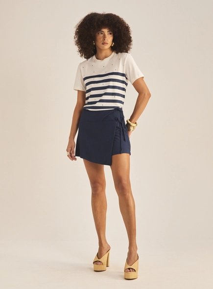 Short Feminino Alfaiataria Com Sobreposição