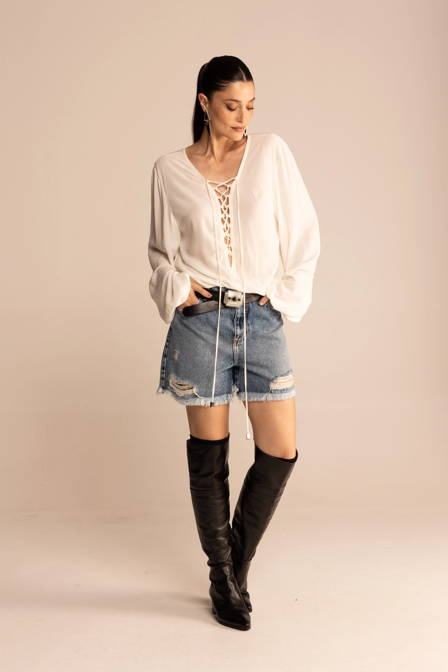 Short Jeans Feminino Boy Com Rasgos Índigo 1