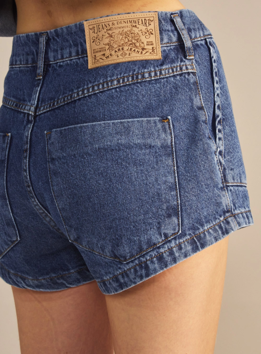Short Jeans Feminino Tom Boy Curto Índigo 3