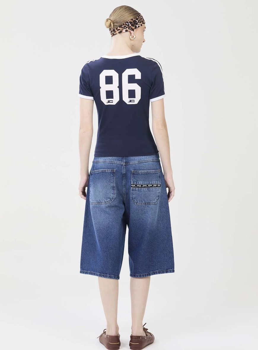 Bermuda Jeans Baggy Com Detalhe Logo Bolso Costas Índigo 4