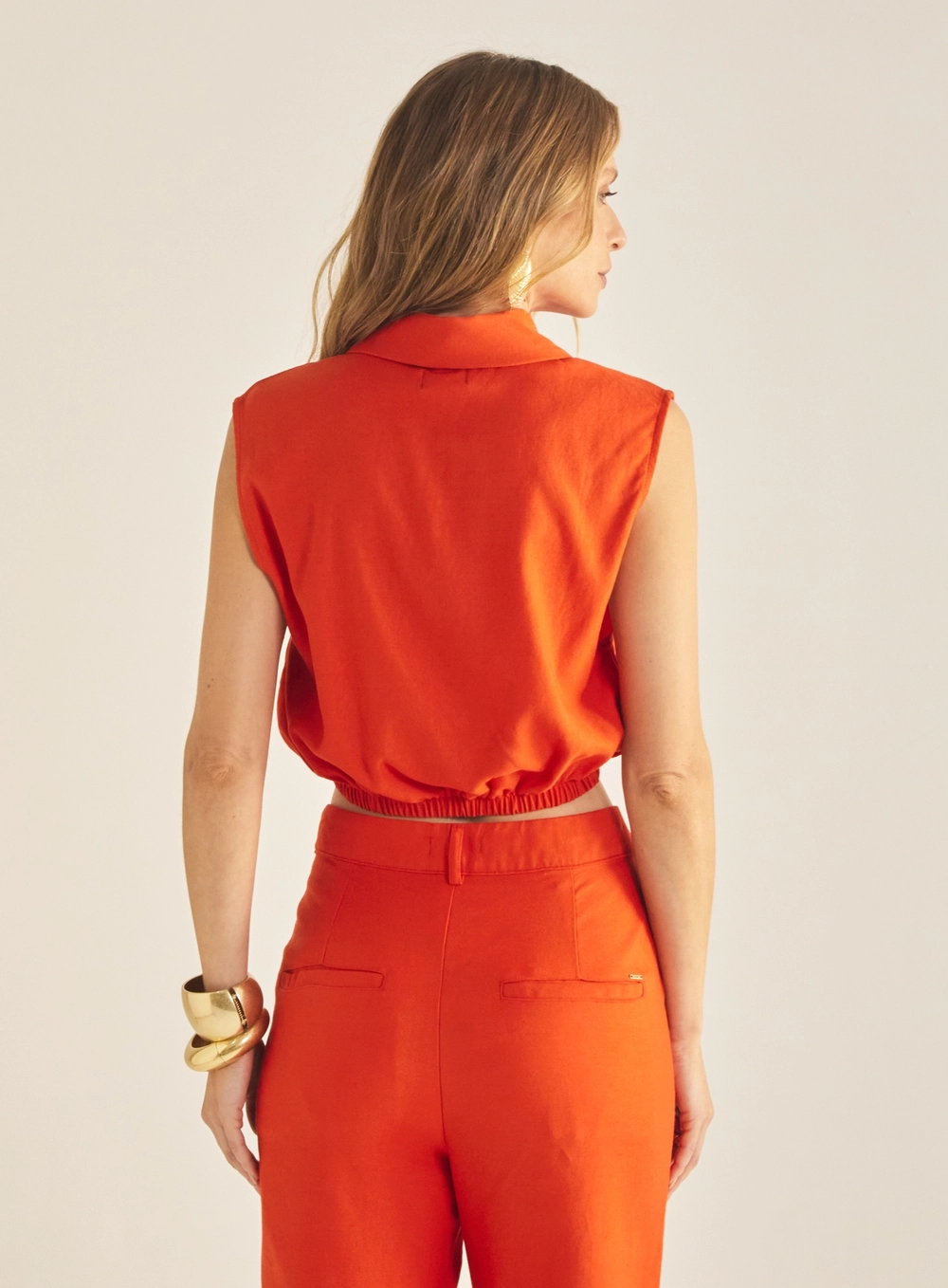 Camisa Feminina Comfort Linho Sem Mangas Vermelho 4