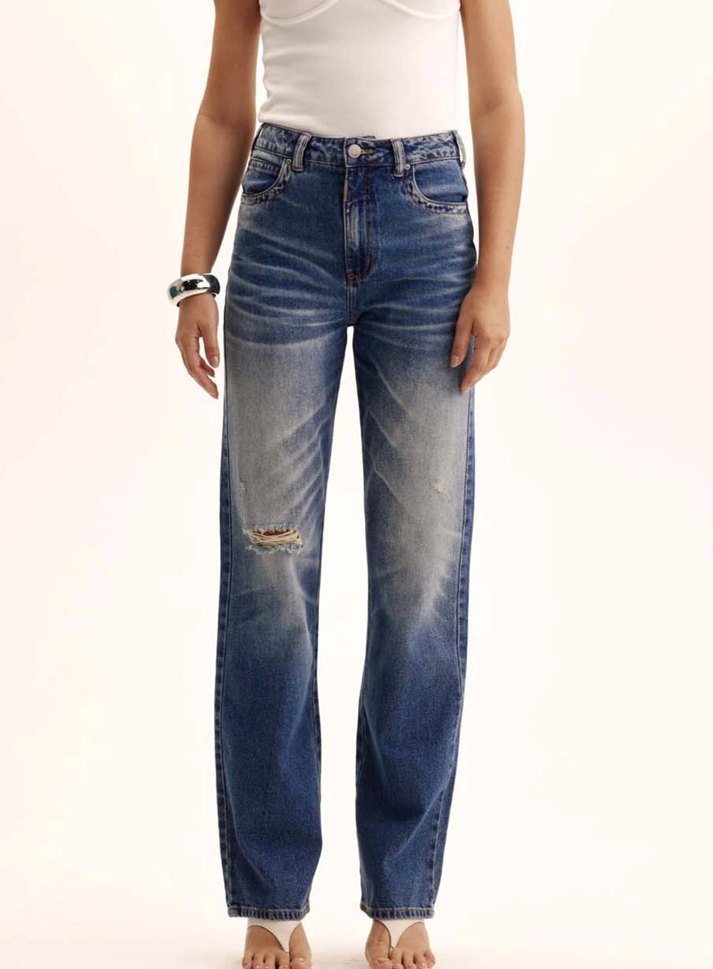 Calça Jeans Feminina Com Rasgo - Laura Índigo 2