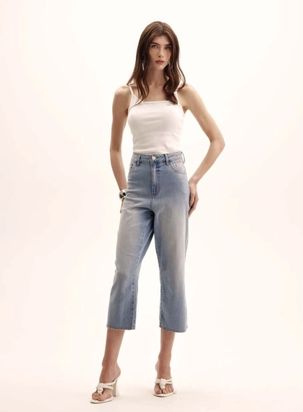Calça Jeans Feminina Pantacourt - Carol