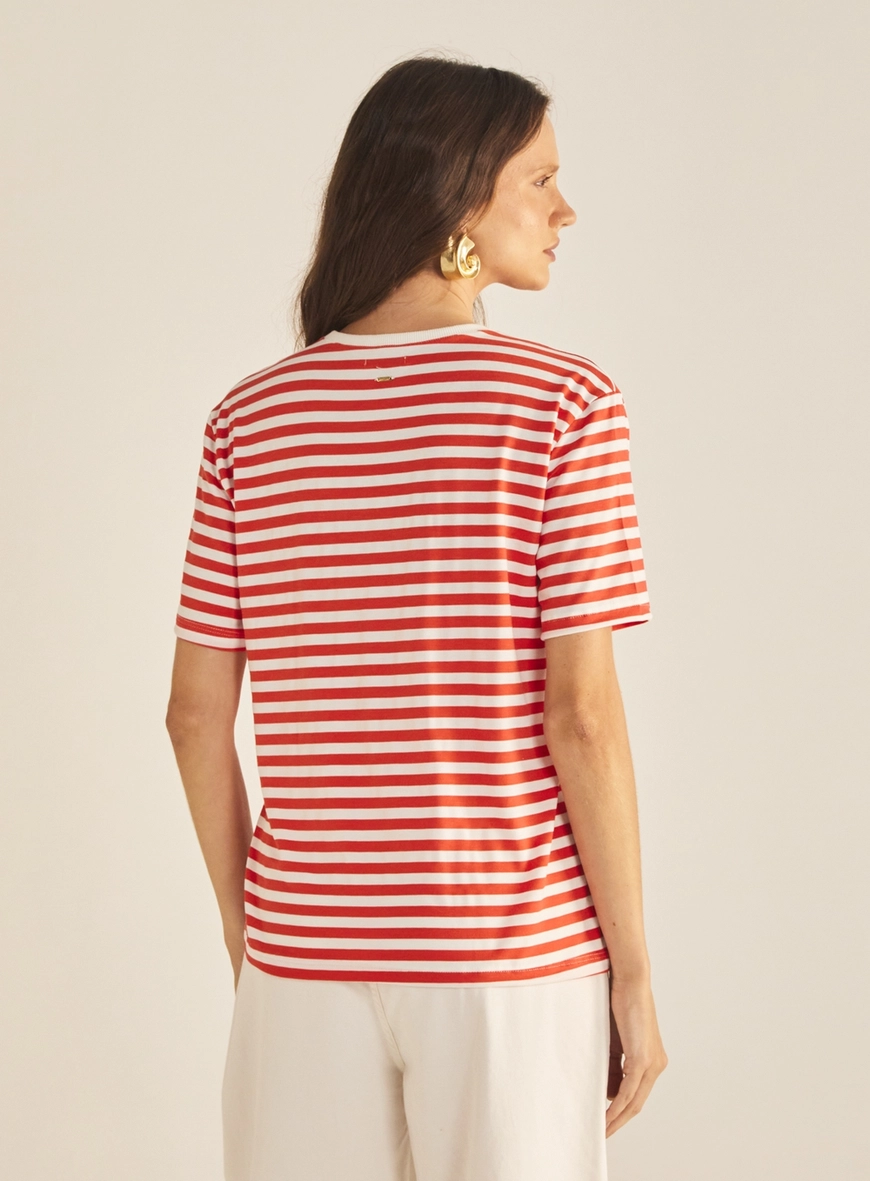 Camiseta Feminina Boyfriendy Listrada Estampados 4