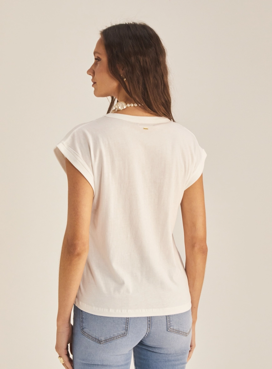 Camiseta Feminina Japonesa Manga Curta Off Shell 4
