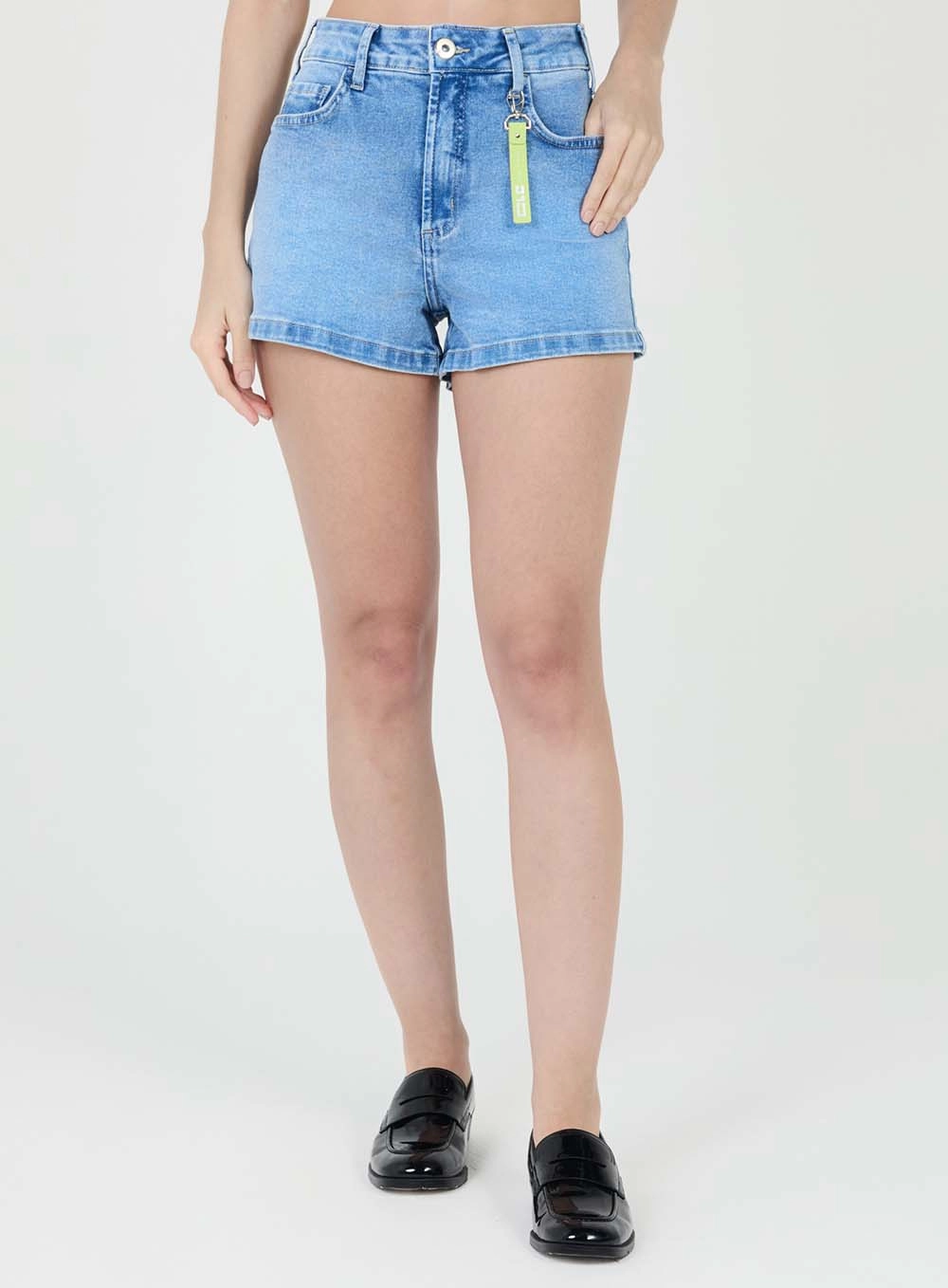 Short Jeans Slim Com Chaveiro Índigo 2