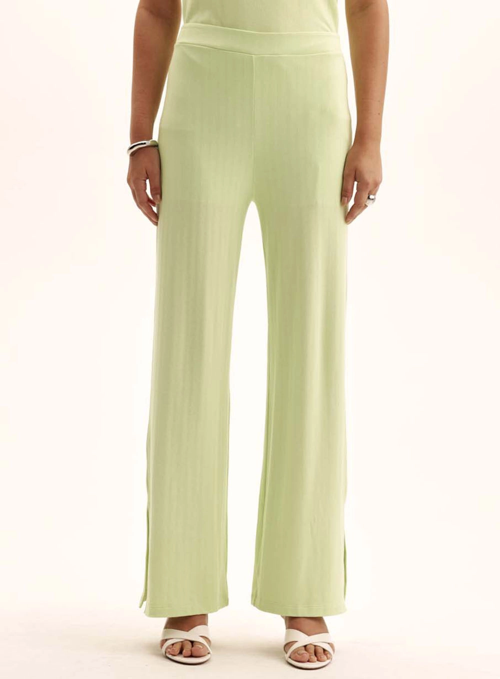 Calça Feminina Reta Com Fenda Verde 2