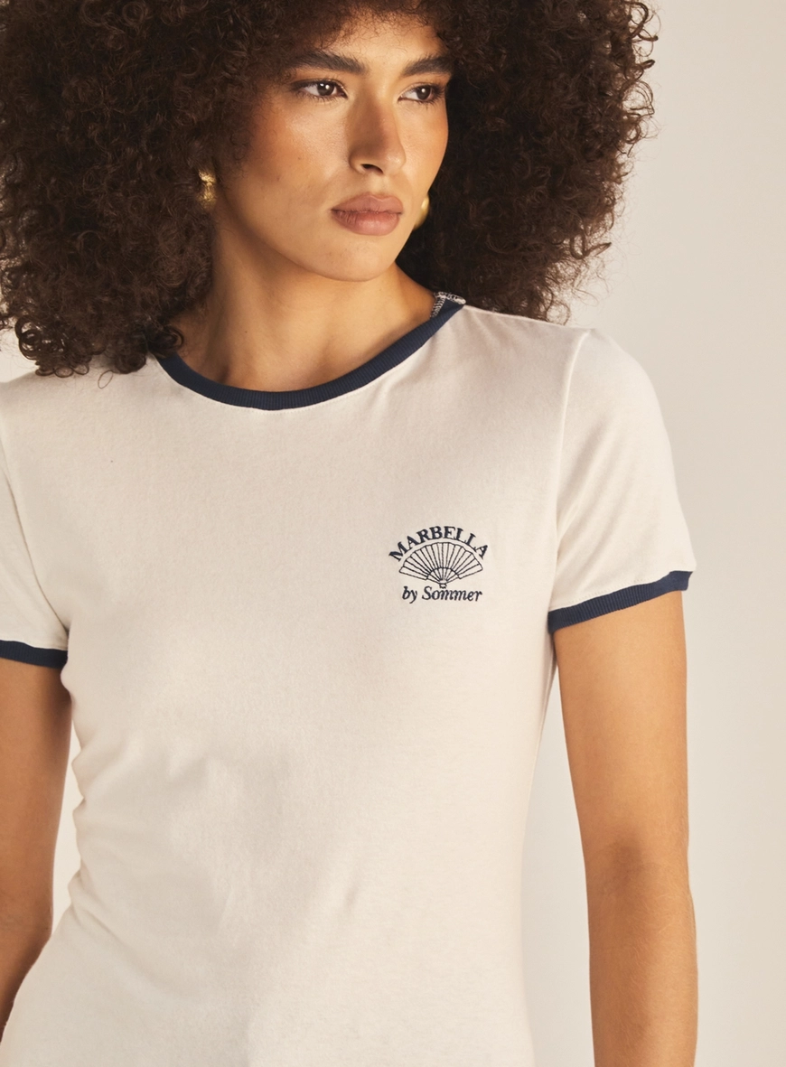 Camiseta Feminina Slim Justa Off Shell 3