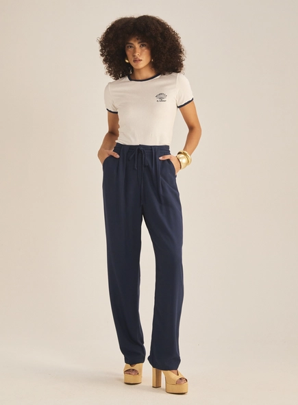 Camiseta Feminina Slim Justa