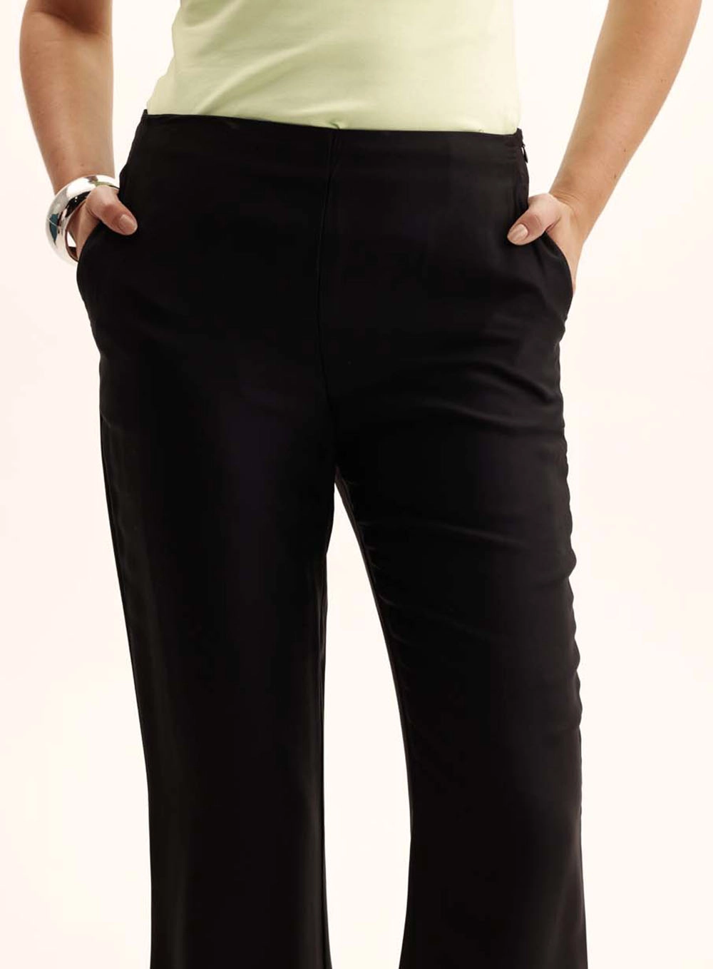 Calça Feminina Boot Cut Flare Preto 3