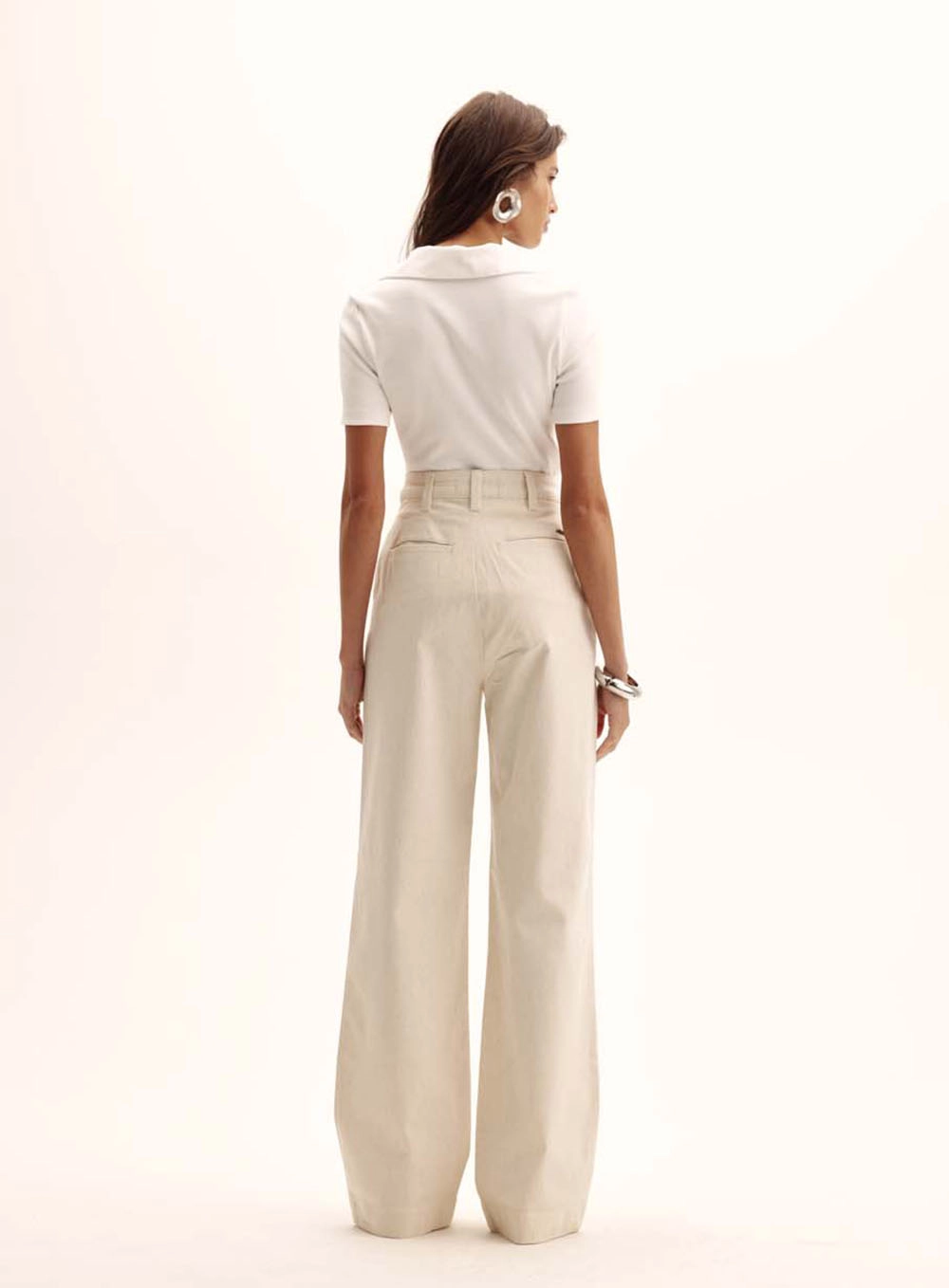Calça Feminina Alfaiataria Reta Pantalona Bege 5
