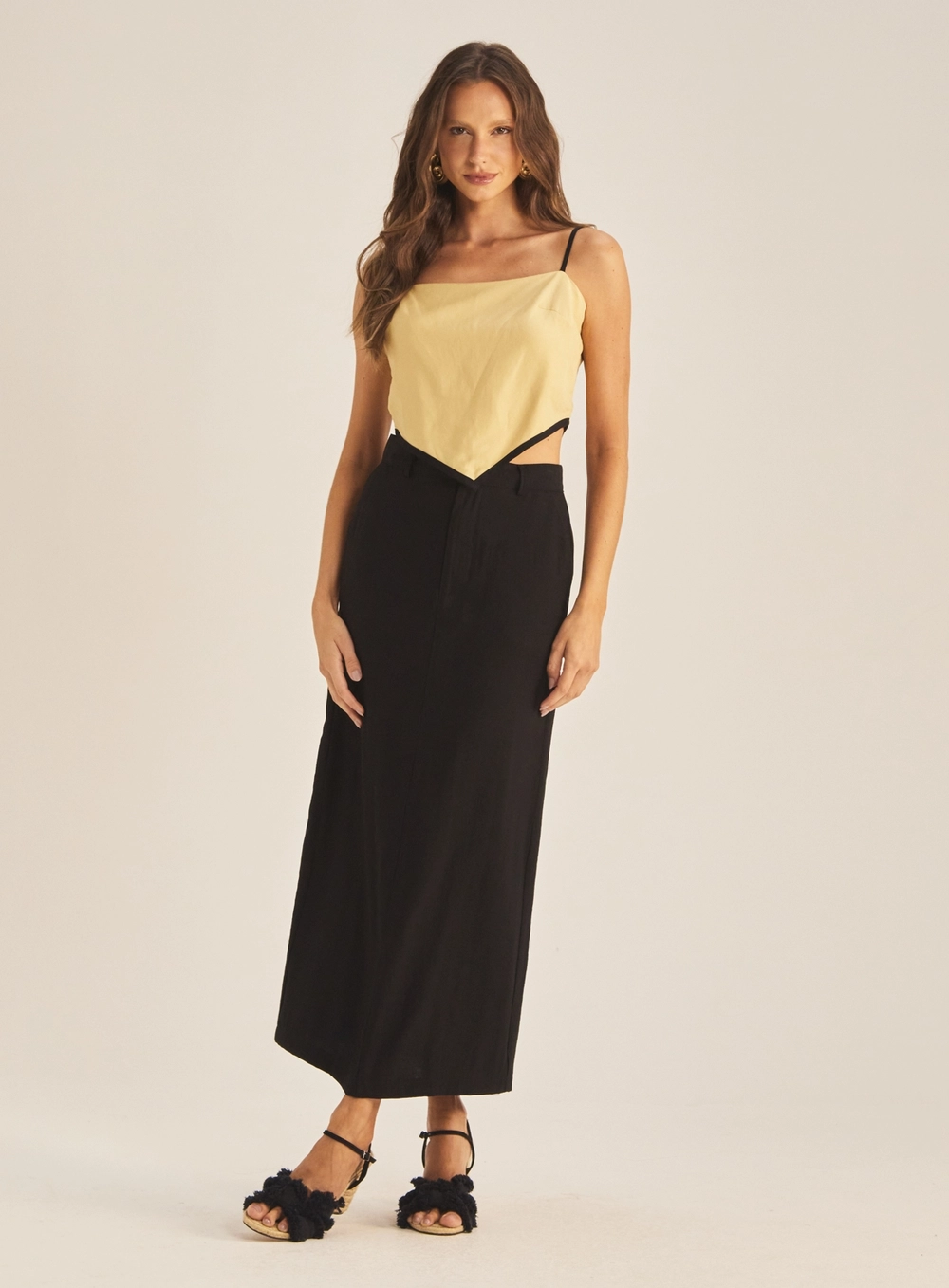 Blusa Feminina Alfaiataria Linho Alça Com Laço Bege 1
