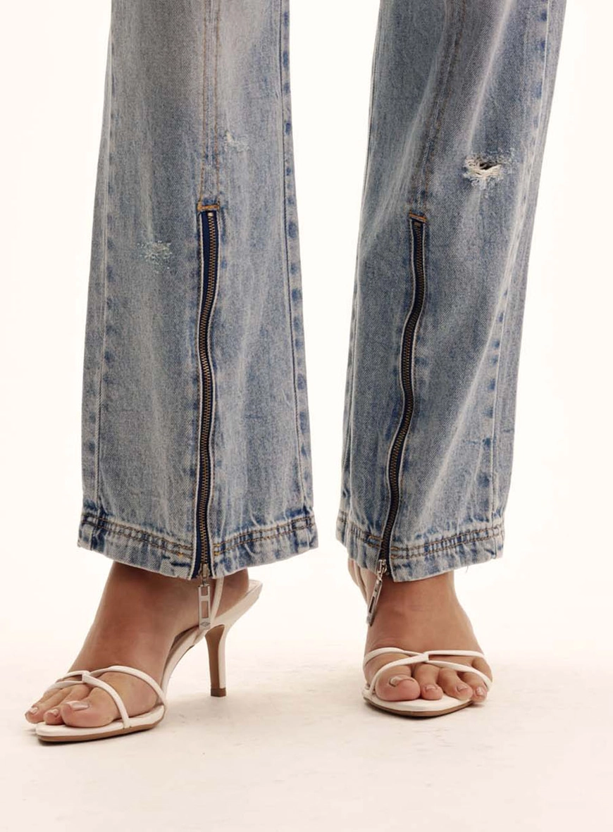 Calça Jeans Feminina Loose Com Puídos E Zíperes Índigo 5