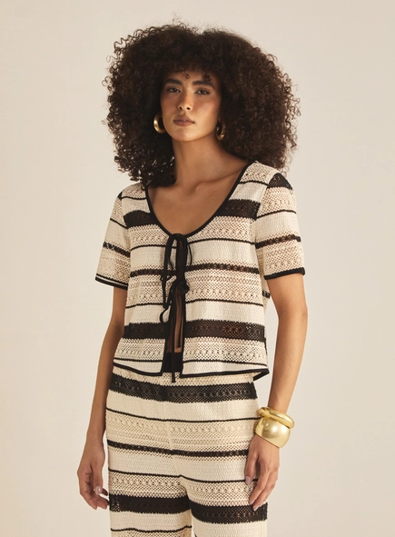 Blusa Feminina Comfort Detalhe Laço Listrada
