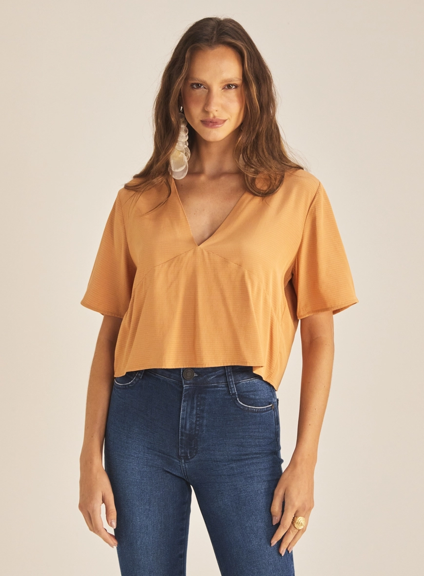 Blusa Feminina Regular Com Babado Bege 2