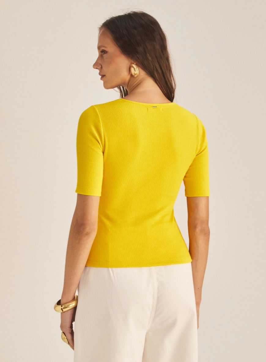 Blusa Feminina Slim Decote Coração Canelada Amarelo 4