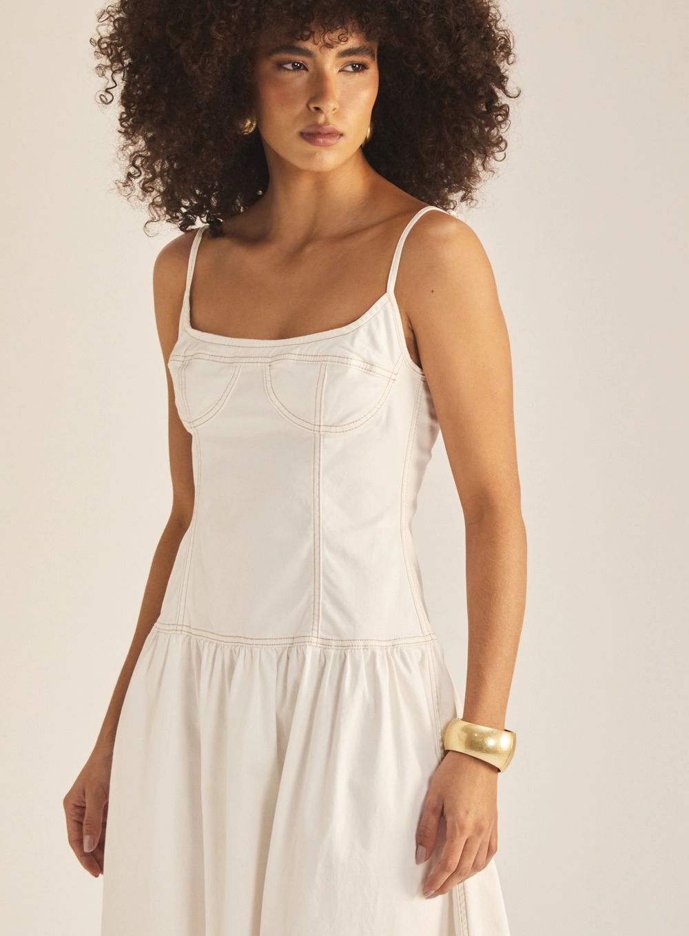 Vestido Slim Sarja Com Babado Off Shell 3