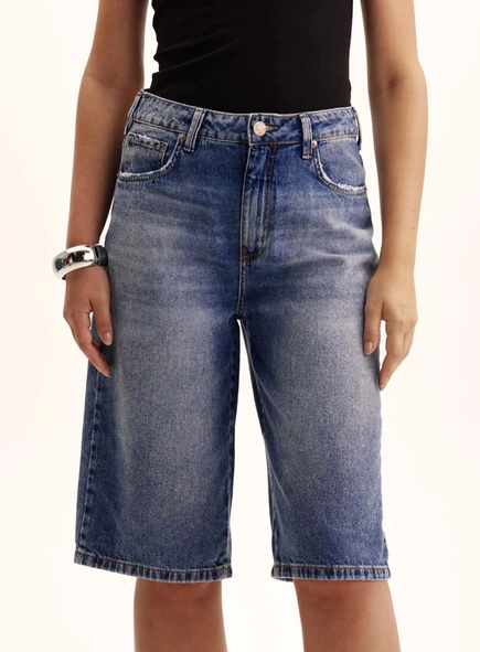 Bermuda Jeans Feminina Puídos No Bolso - Maite