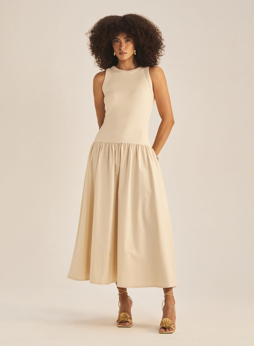 Vestido Slim Longo Plissado Bege 2
