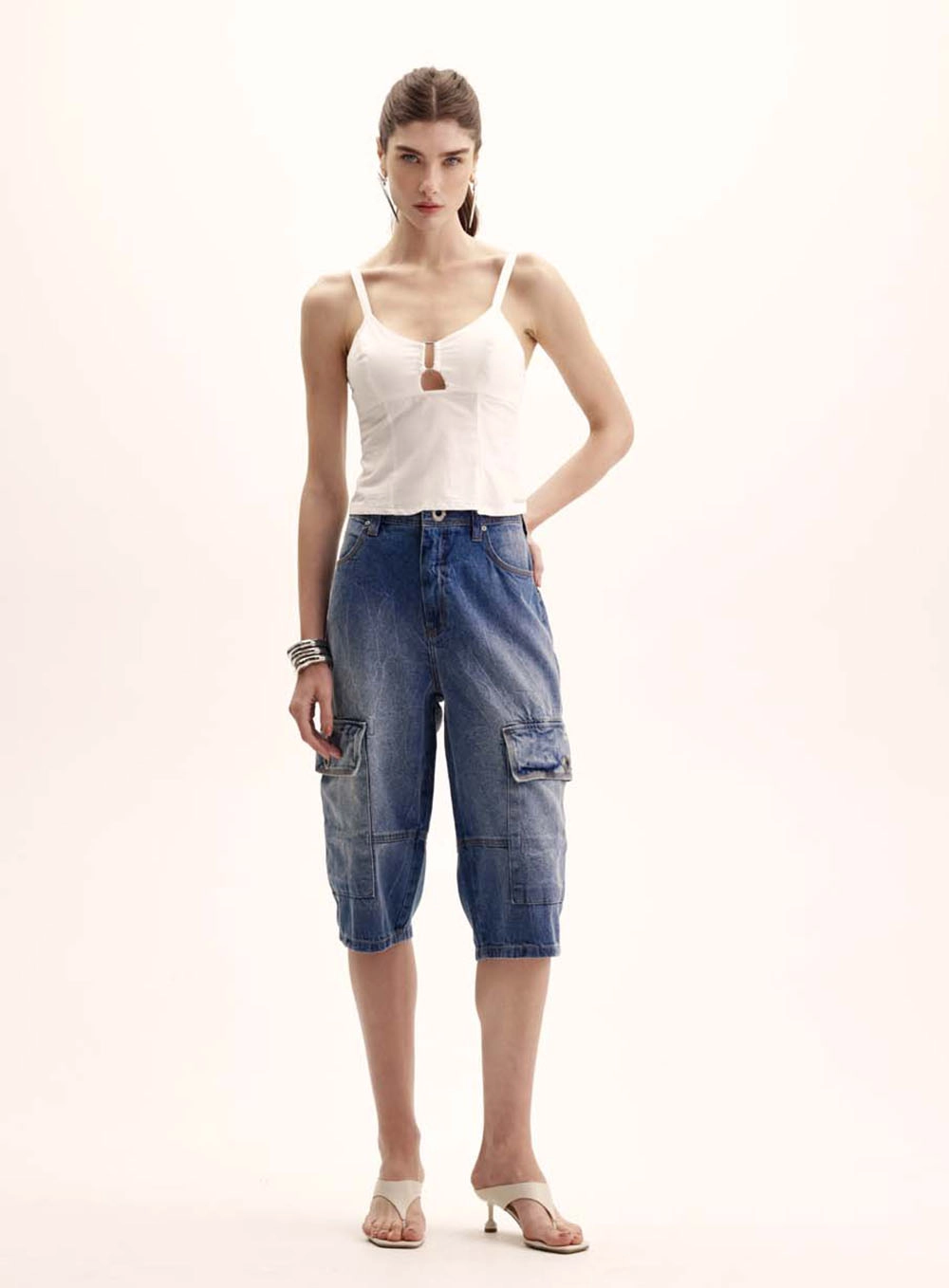 Bermuda Jeans Feminina Bolso Cargo Índigo 1