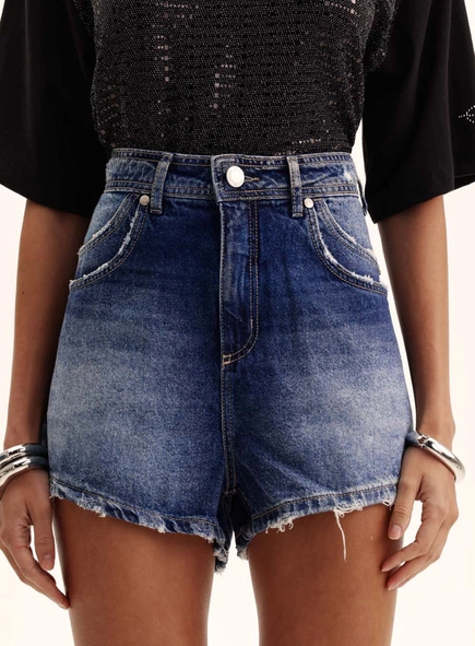 Short Jeans Feminino Curto Bella