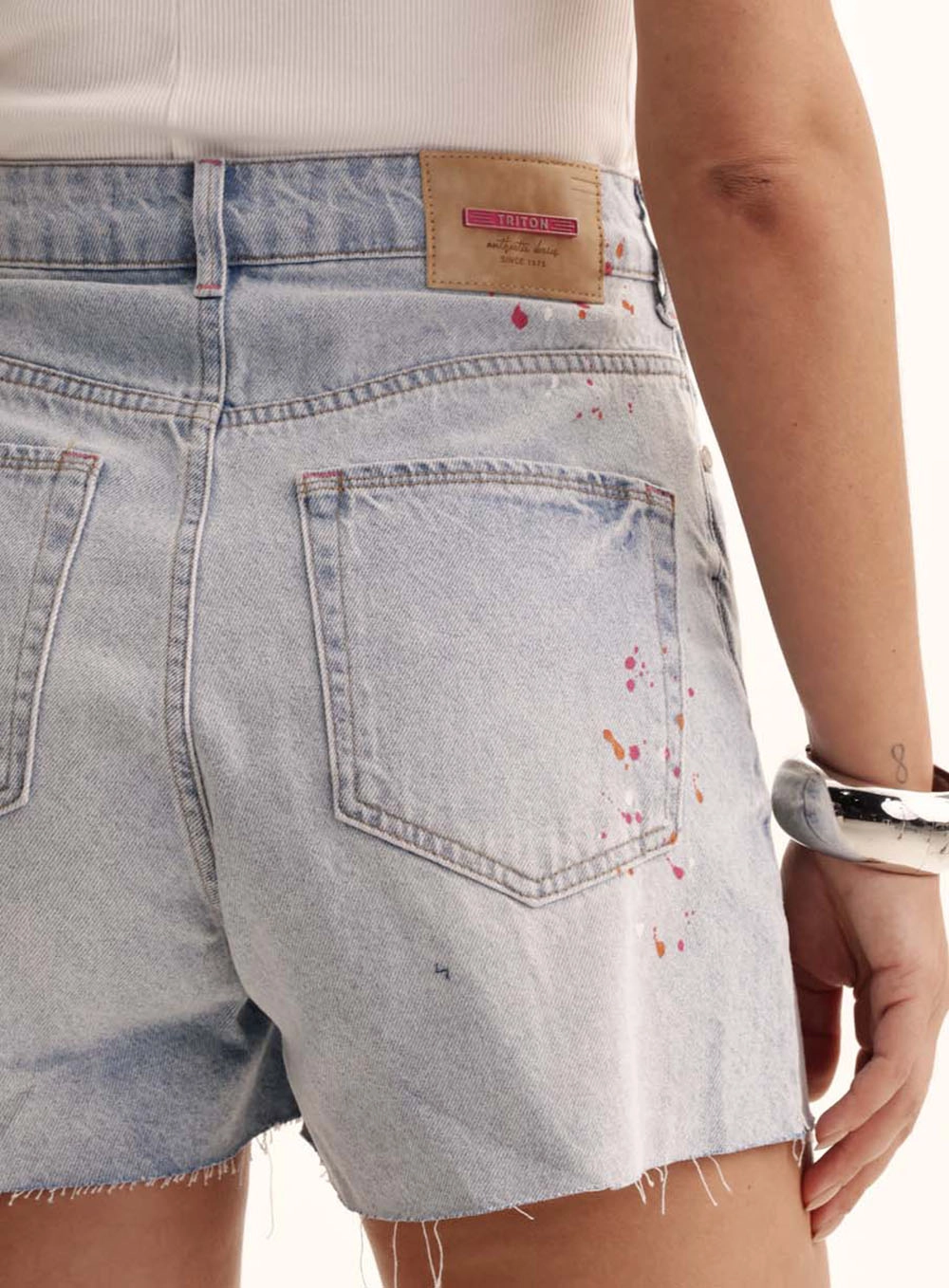 Short Jeans Feminino Barra Desfiada - Anne Índigo 5