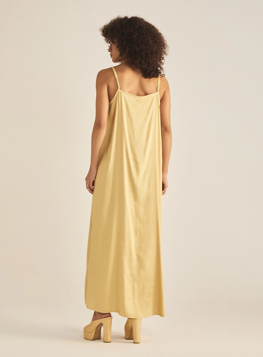 Vestido Evasê Linho Alça Com Detalhe Bege 4