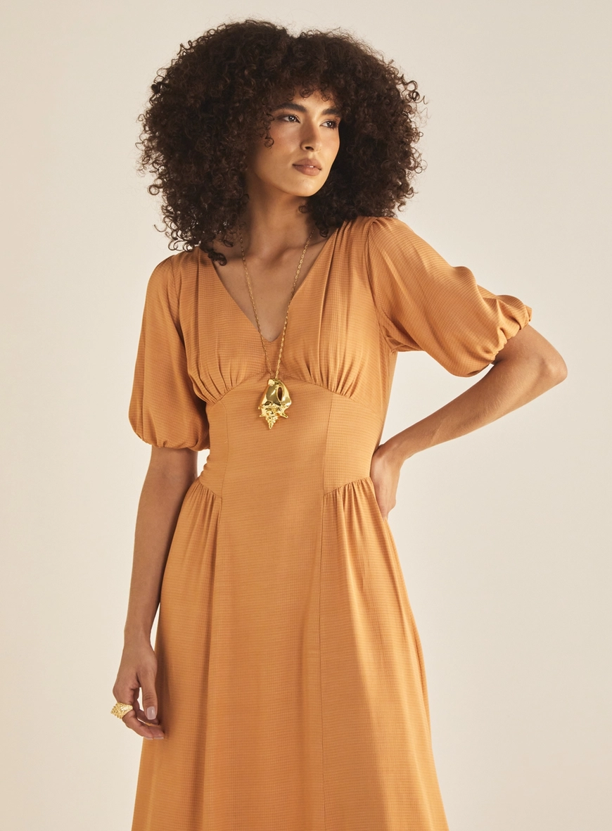Vestido Godê Manga Bufante Acinturado Bege 3