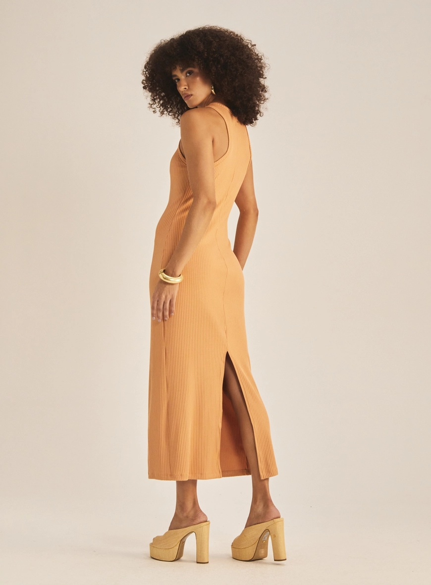Vestido Slim Com Fenda Canelado Bege 4