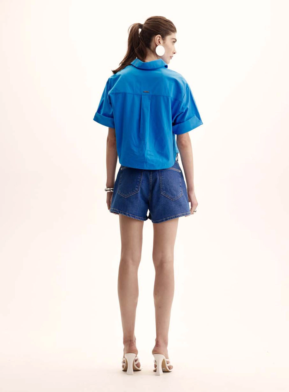 Short Jeans Feminino Curto - Karen Índigo 4