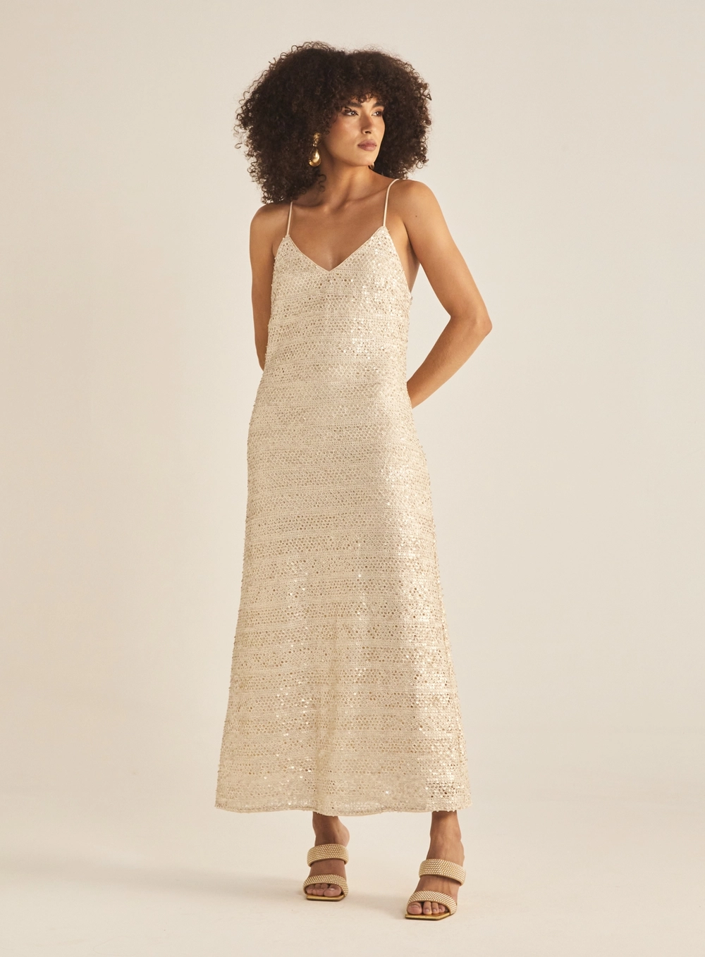 Vestido Evasê Paetê Fechamento Em Ziper Bege 2