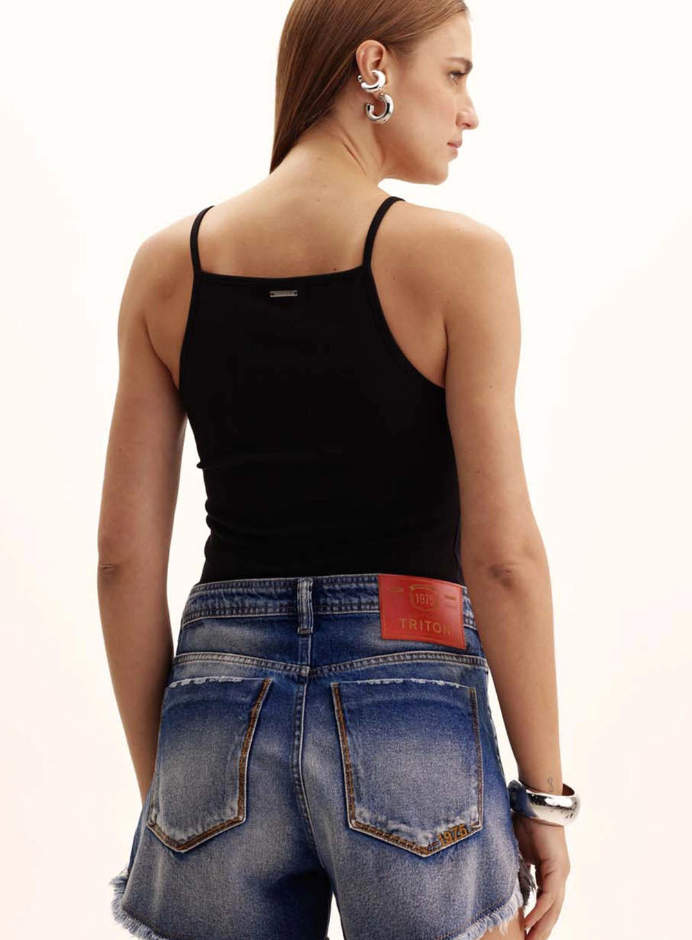 Short Jeans Feminino Over Com Aplicação Loose Índigo 3