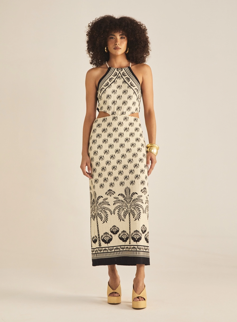 Vestido Slim Decote Halter Estampado Estampados 2