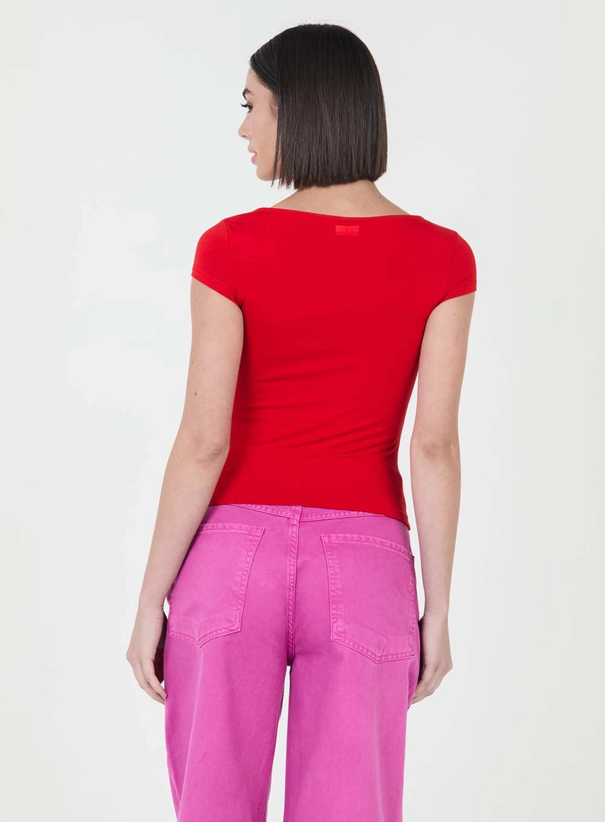 Blusa Small Decote Canoa Vermelho 3