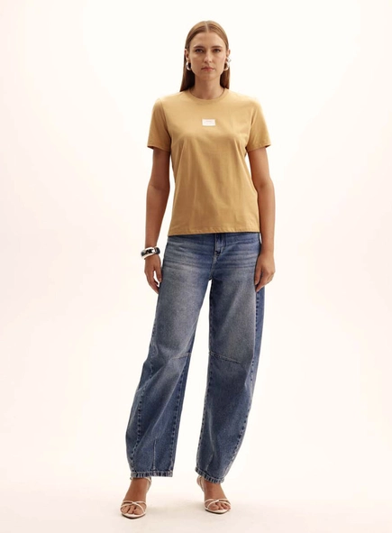 Camiseta Feminina Comfort Manga Curta